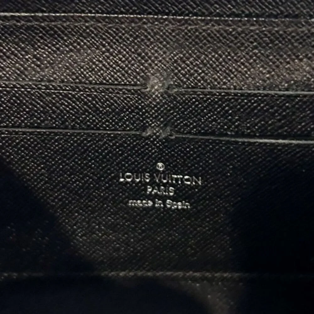 Louis Vuitton Damier Graphite Canvas Leather Brazza Wallet - Unisex